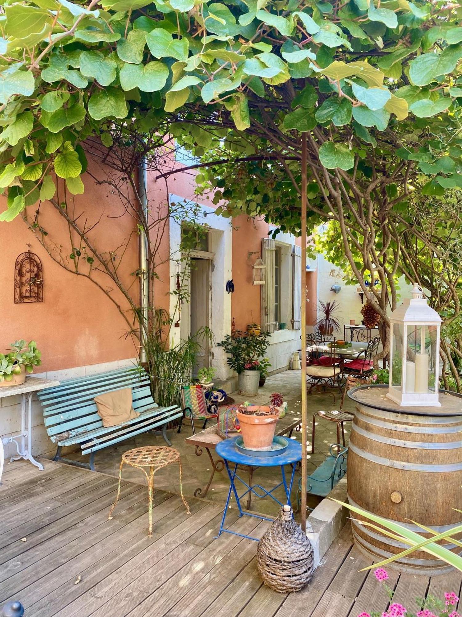 Chambre D Hote De Charme Ste Cecile Les Vignes Sainte-Cecile-les-Vignes ภายนอก รูปภาพ